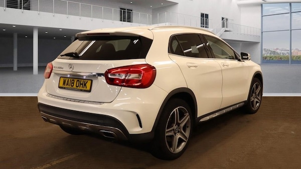 Used Mercedes-Benz GLA 2018 for sale - 76210618: Photo 4