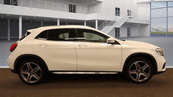 Used Mercedes-Benz GLA 2018 for sale - 76210618: Photo 5