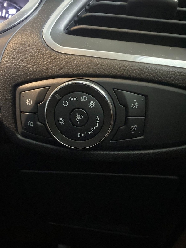 Used Ford S-Max 2023 for sale - 76202855: Photo 30
