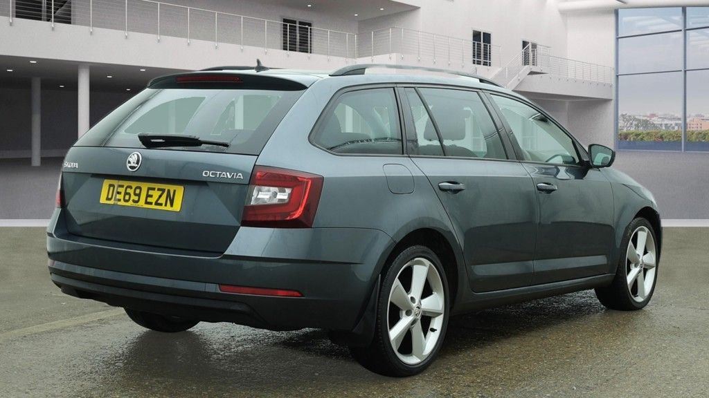 Used Skoda Octavia 2019 for sale - 77765274: Photo 10