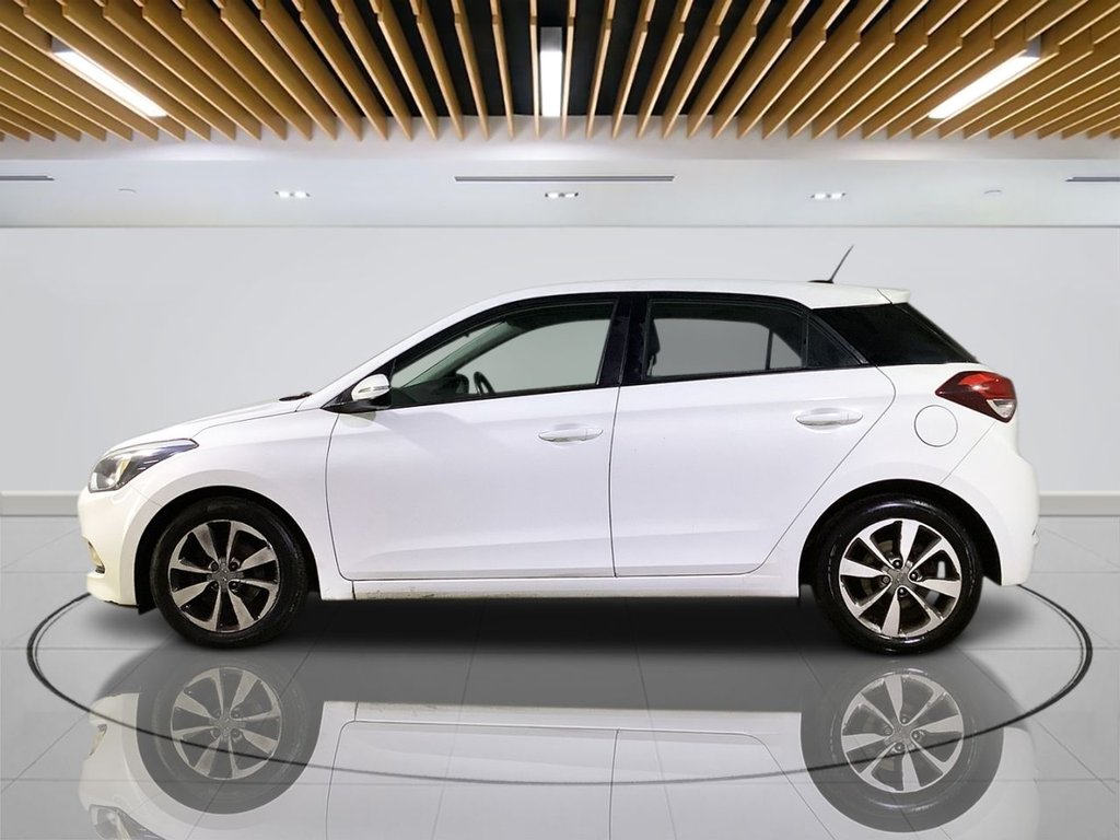 Used Hyundai i20 2016 for sale - 76459280: Photo 5