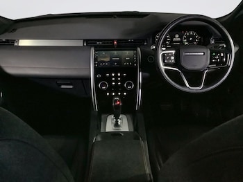 Used Land Rover Discovery Sport 2021 for sale - 76582153: Photo