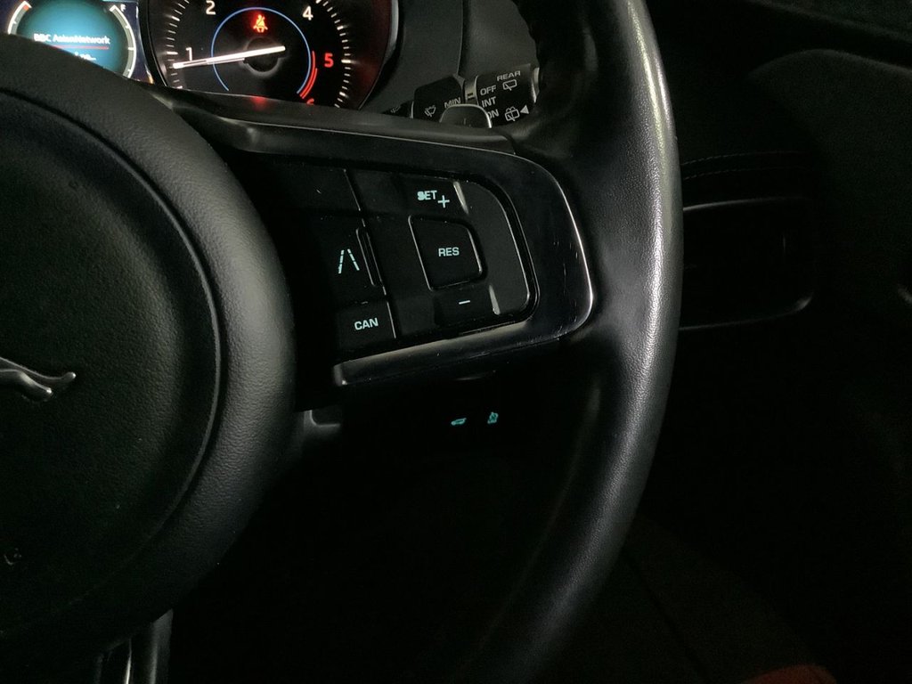 Used Jaguar F-Pace 2019 for sale - 76520584: Photo 19