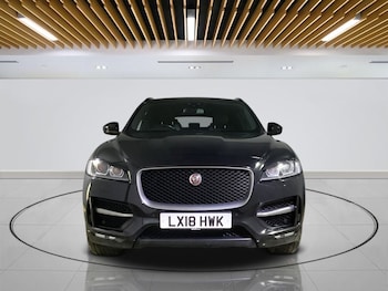 Used Jaguar F-Pace 2018 for sale - 76172828: Photo 2