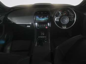 Used Jaguar F-Pace 2018 for sale - 74930568: Photo