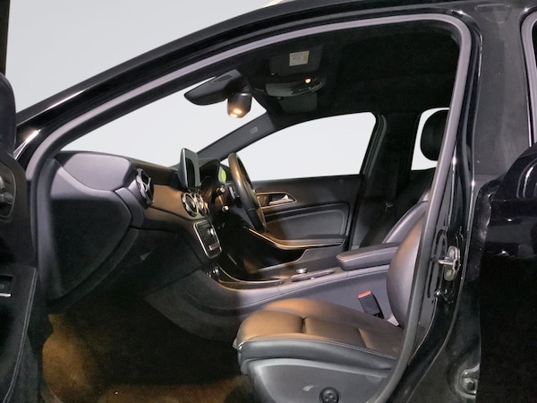 Used Mercedes-Benz GLA 2018 for sale - 75721820: Photo 12