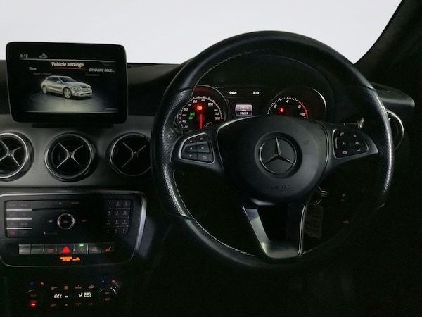 Used Mercedes-Benz GLA 2018 for sale - 75721820: Photo 15