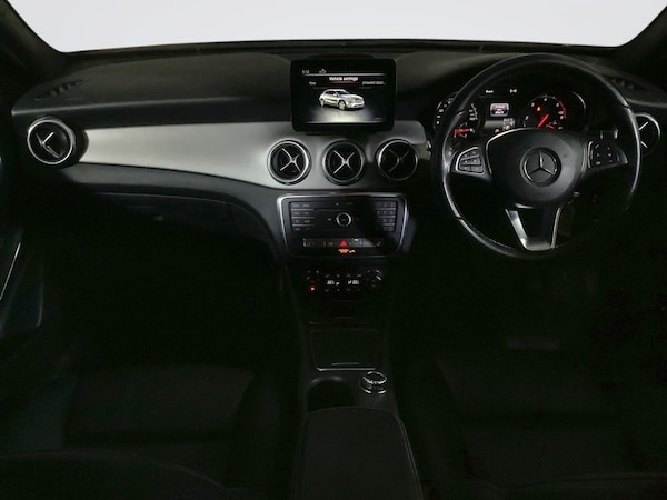 Used Mercedes-Benz GLA 2018 for sale - 75721820: Photo 3