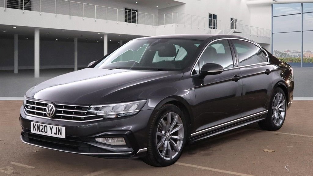 Used Volkswagen Passat 2020 for sale - 76417931: Photo 2