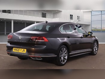Used Volkswagen Passat 2020 for sale - 76417931: Photo