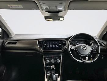 Used Volkswagen T-Roc 2018 for sale - 78457958: Photo