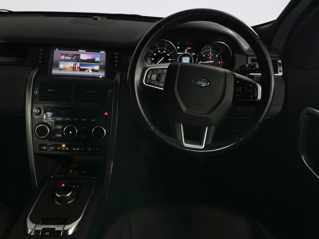 Used Land Rover Discovery Sport 2018 for sale - 76535725: Photo 16