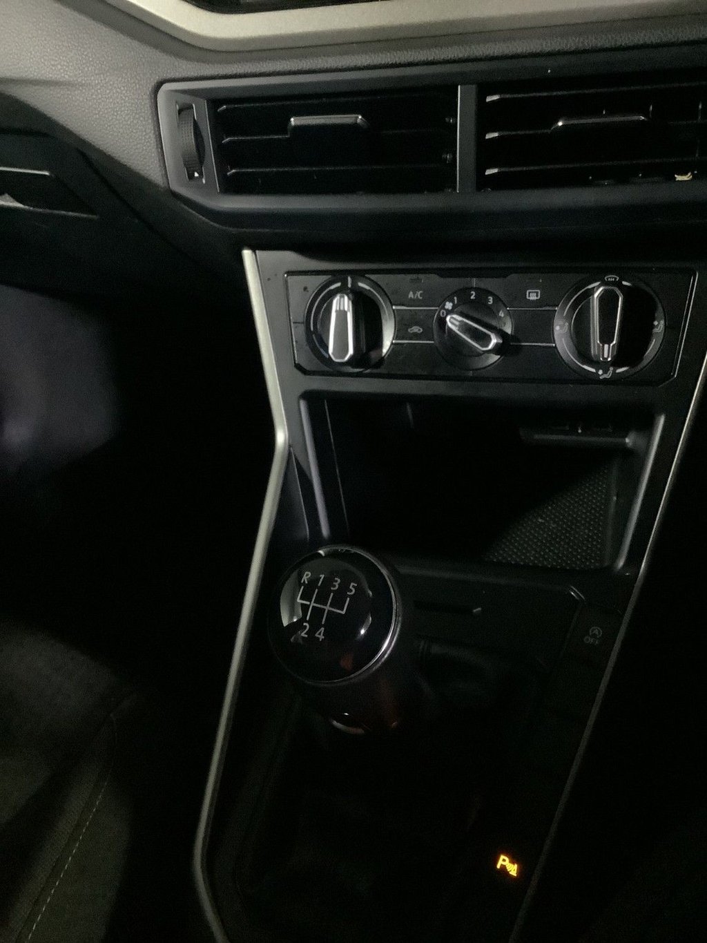 Used Volkswagen Polo 2021 for sale - 76520357: Photo 24