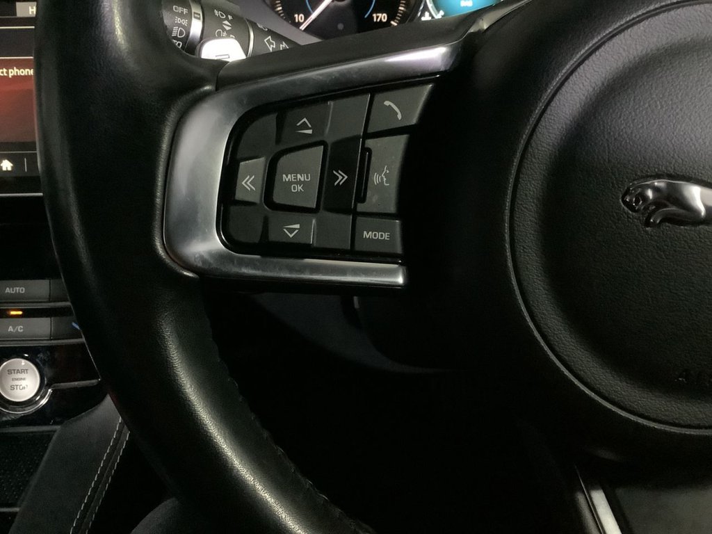 Used Jaguar F-Pace 2018 for sale - 75896313: Photo 16