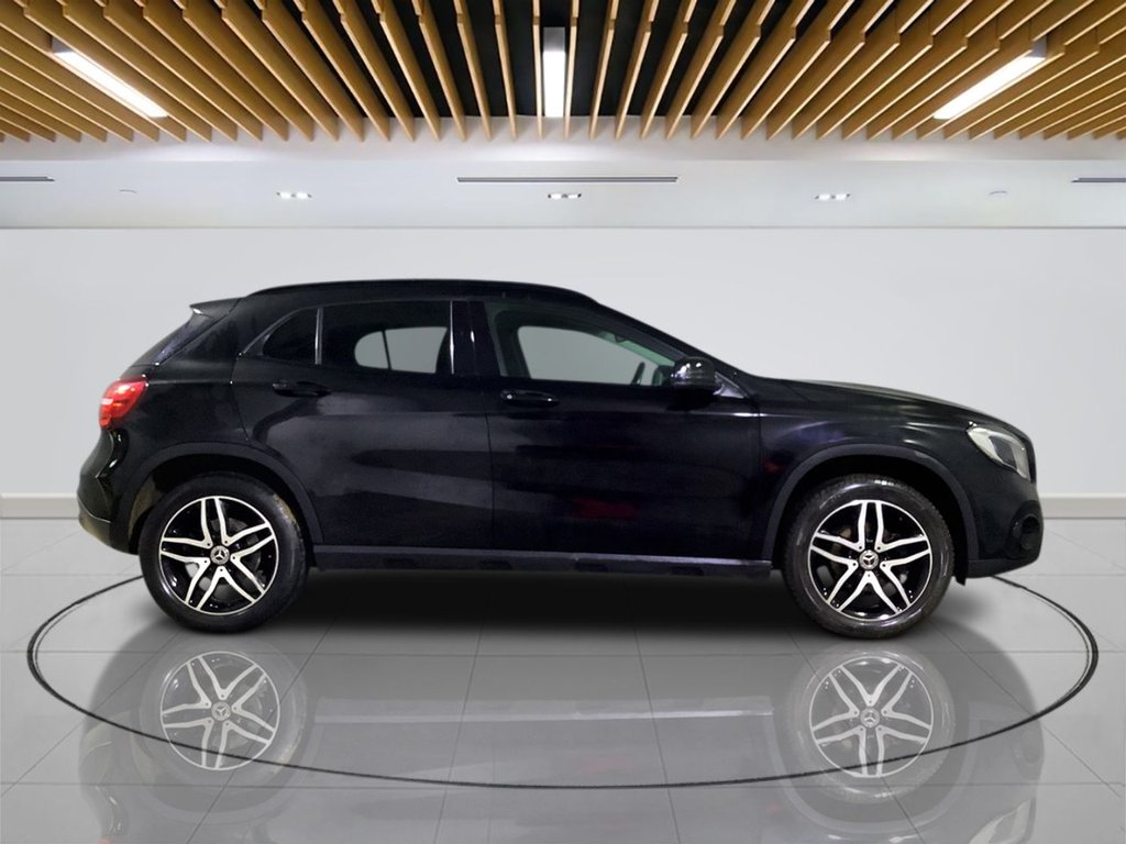 Used Mercedes-Benz GLA 2018 for sale - 76962297: Photo 9