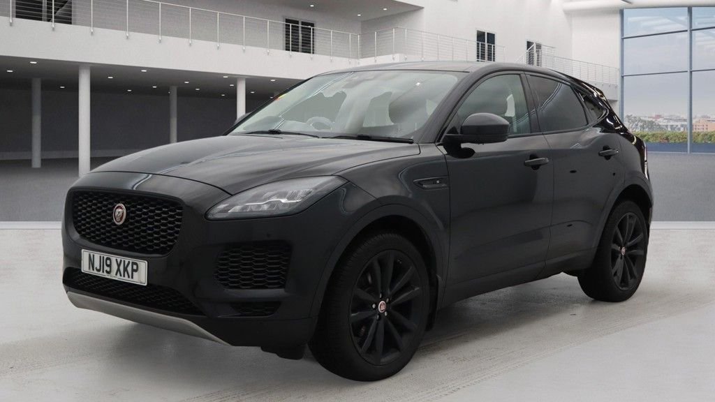 Used Jaguar E-Pace 2019 for sale - 77356762: Photo 2