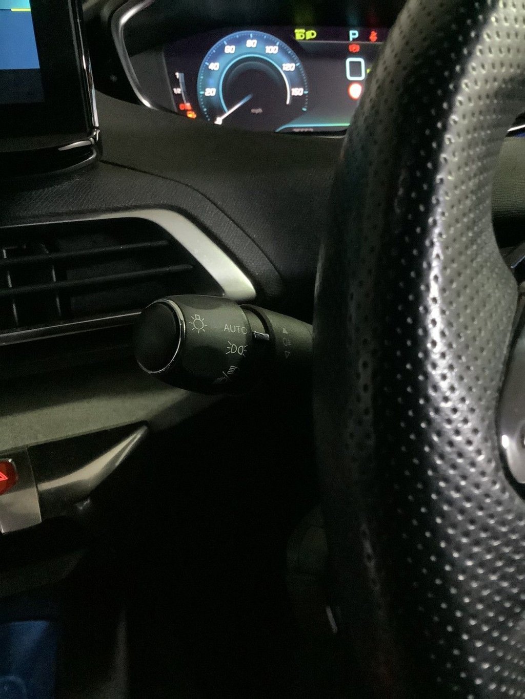 Used Peugeot 3008 2021 for sale - 76255938: Photo 17