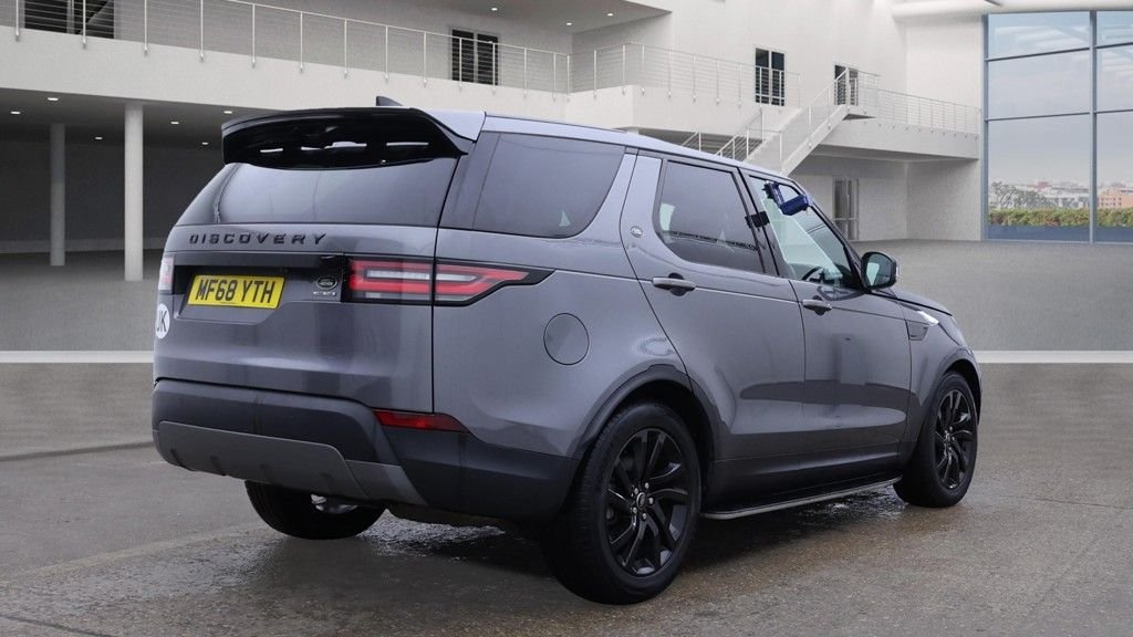 Used Land Rover Discovery 2018 for sale - 76124168: Photo 4