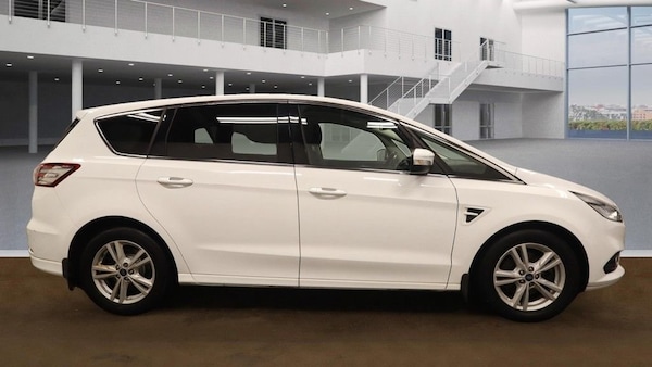 Used Ford S-Max 2018 for sale - 76223853: Photo 5