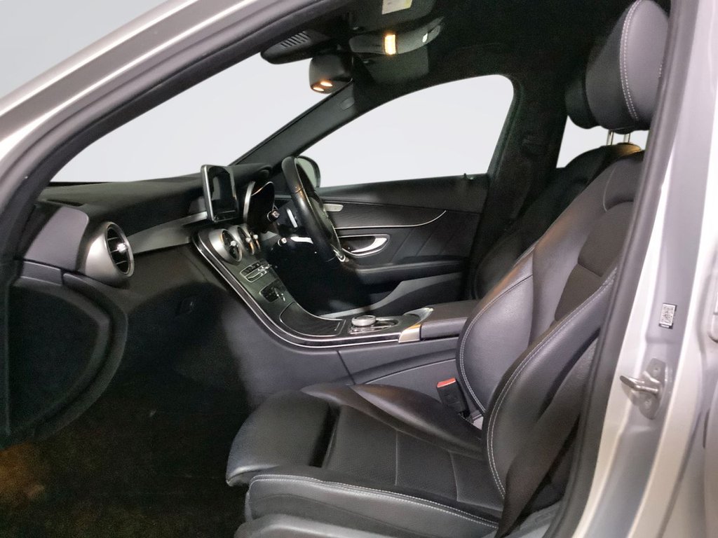 Used Mercedes-Benz C-Class 2018 for sale - 76154540: Photo 12