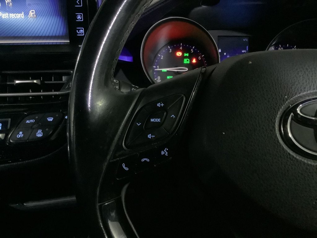 Used Toyota C-HR 2017 for sale - 76900202: Photo 17
