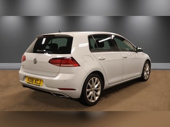 Used Volkswagen Golf 2018 for sale - 78330432: Photo