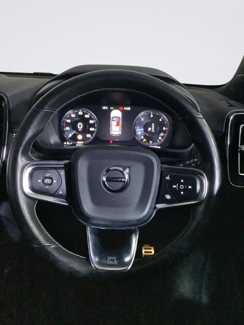 Used Volvo XC40 2018 for sale - 76074066: Photo 16