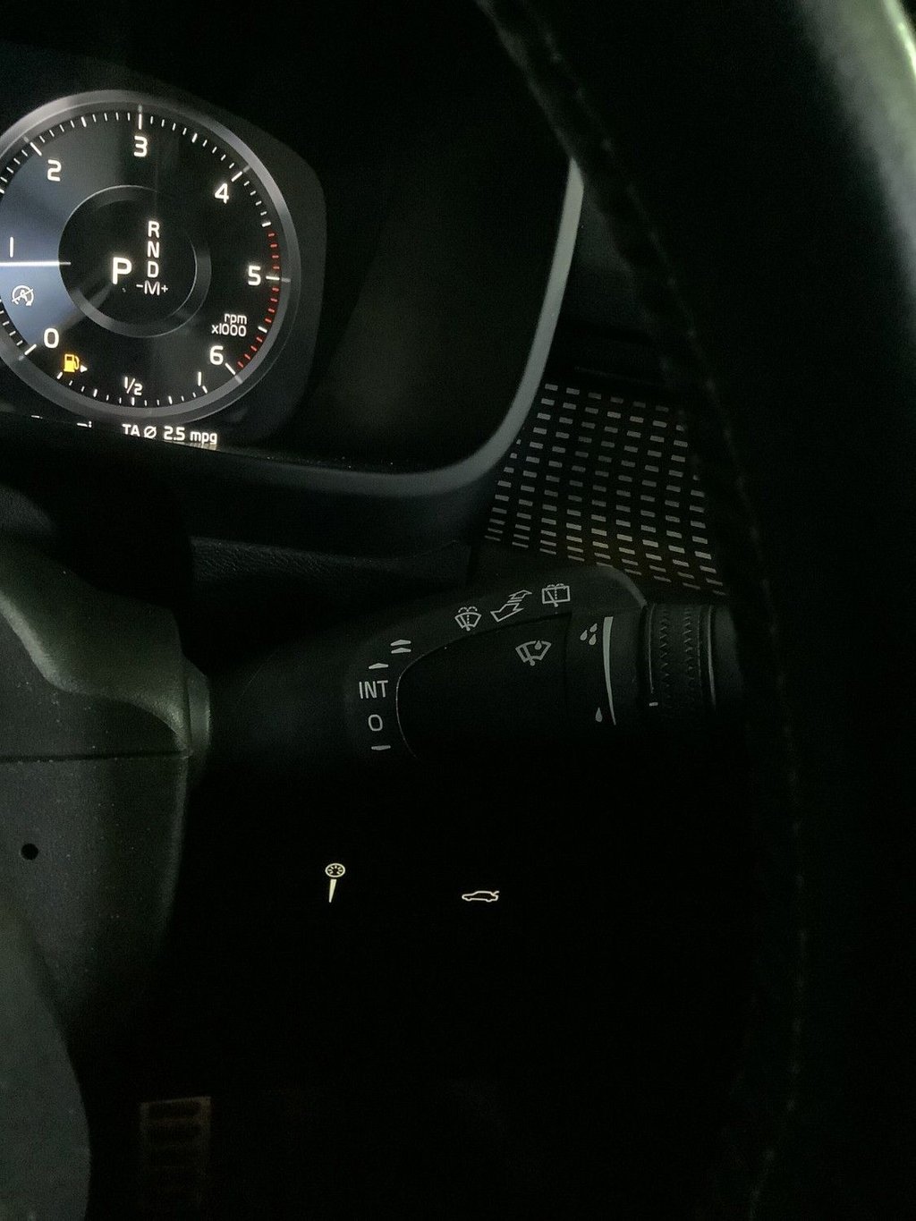 Used Volvo XC40 2018 for sale - 76074066: Photo 18