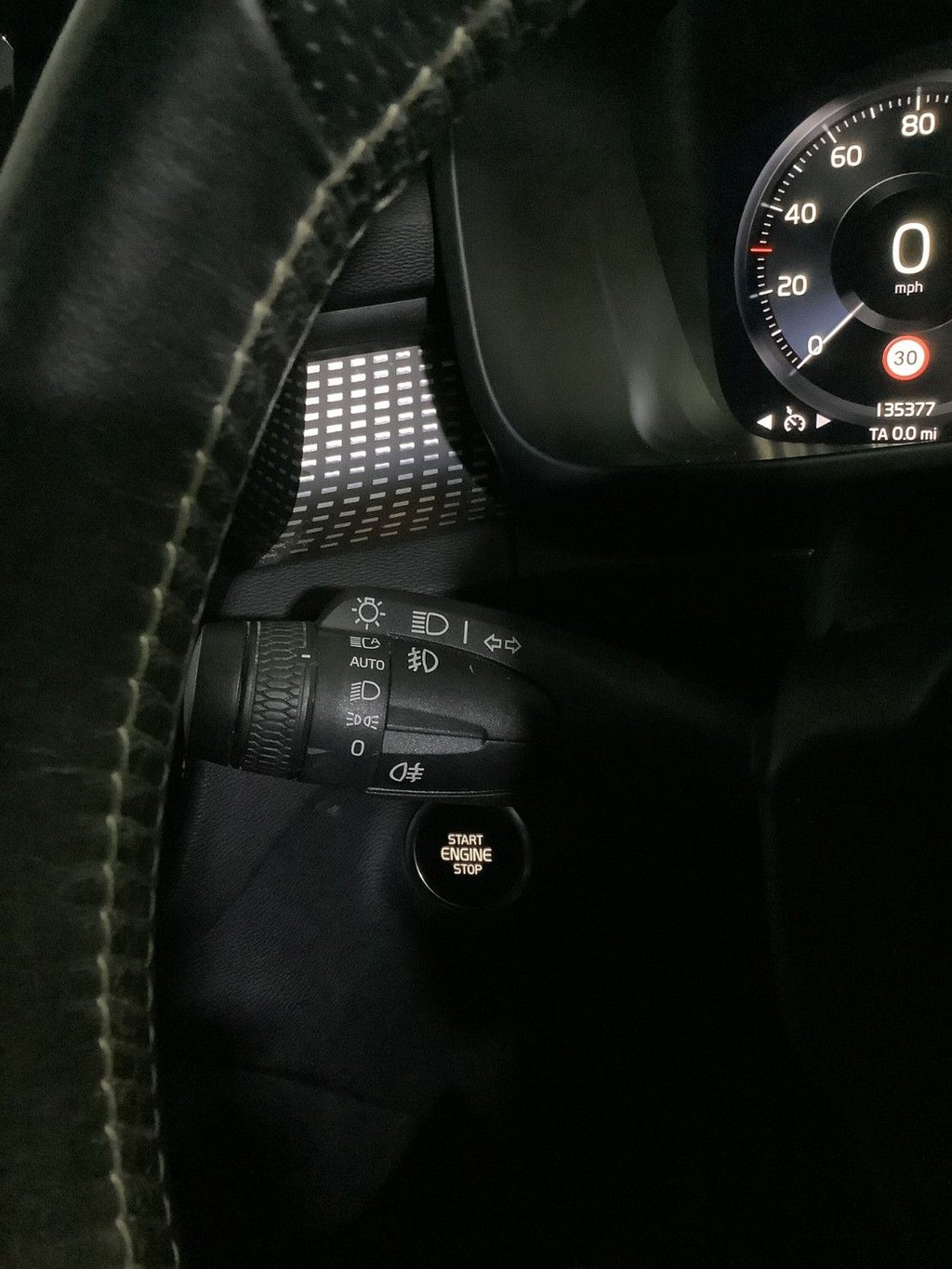 Used Volvo XC40 2018 for sale - 76074066: Photo 19