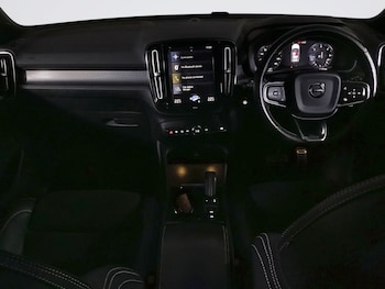Used Volvo XC40 2018 for sale - 76074066: Photo 3