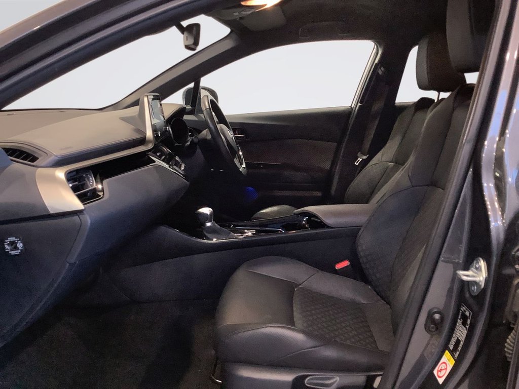 Used Toyota C-HR 2020 for sale - 77897645: Photo 10