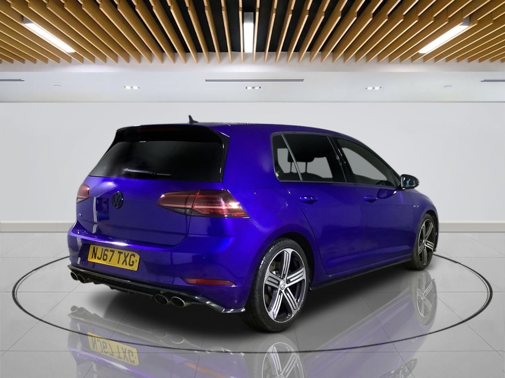 Used Volkswagen Golf 2017 for sale - 77065100: Photo 8