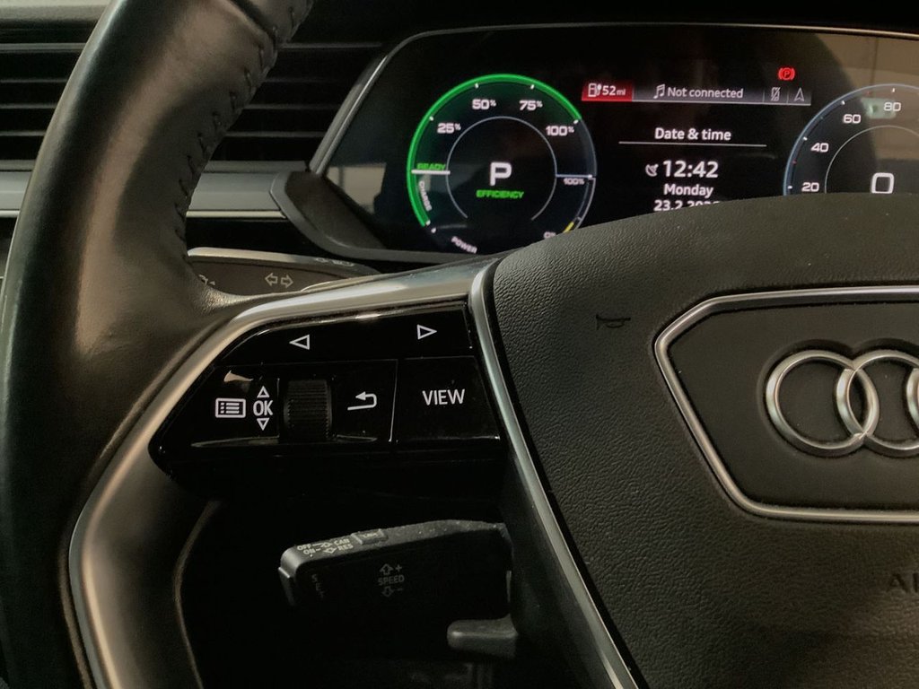 Used Audi e-tron 2020 for sale - 77952650: Photo 17