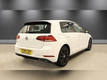 Used Volkswagen Golf 2018 for sale - 78863604: Photo