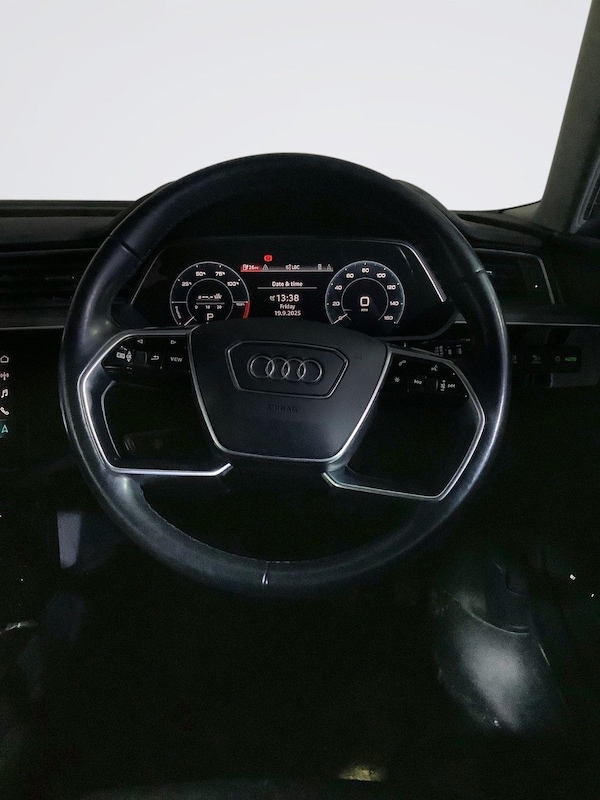 Used Audi e-tron 2021 for sale - 76178495: Photo 16