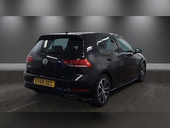 Used Volkswagen Golf 2018 for sale - 78943427: Photo