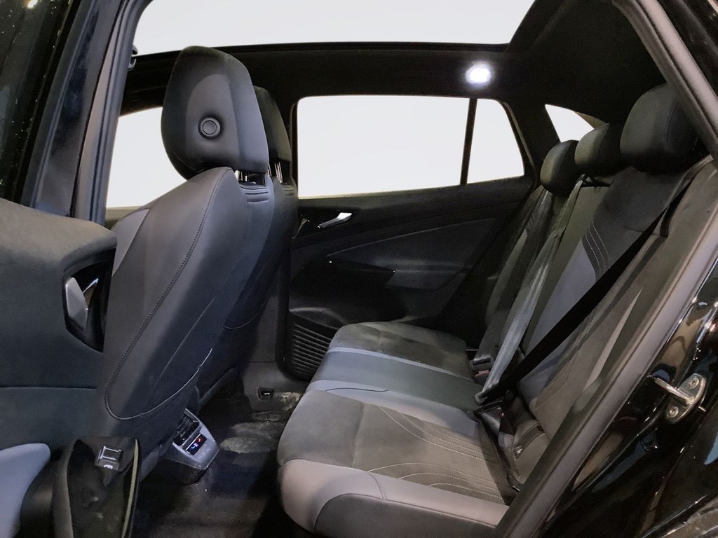 Used Volkswagen ID.4 2023 for sale - 77703667: Photo 13