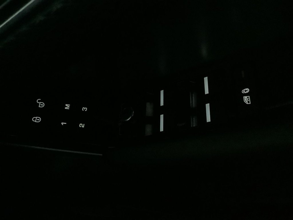 Used Land Rover Range Rover Velar 2019 for sale - 76966251: Photo 25