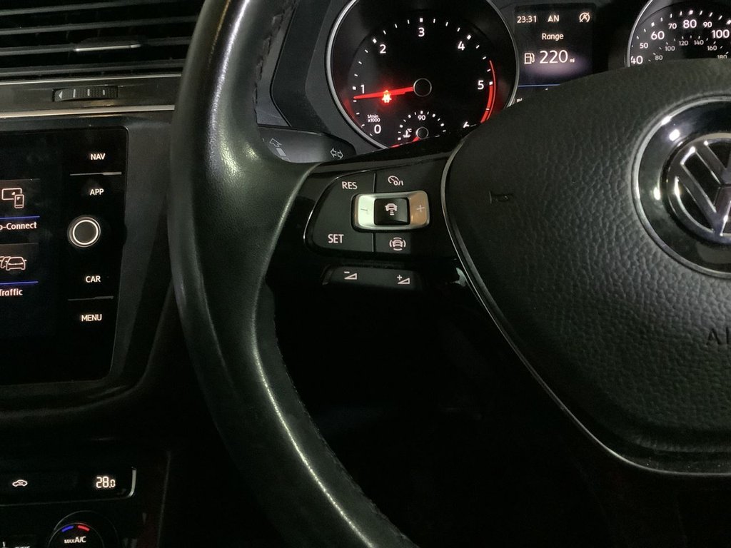 Used Volkswagen Tiguan 2019 for sale - 76367682: Photo 17