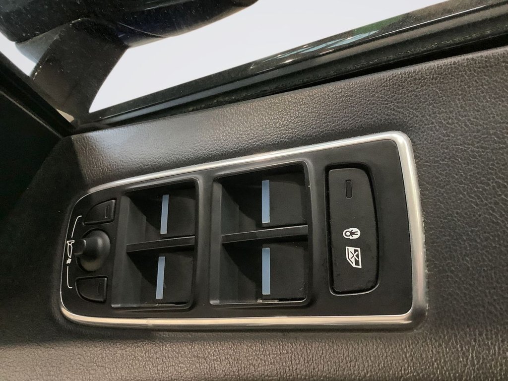 Used Jaguar F-Pace 2019 for sale - 78002329: Photo 25