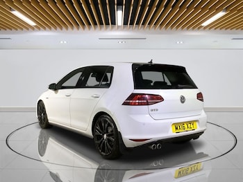 Used Volkswagen Golf 2016 for sale - 76459294: Photo