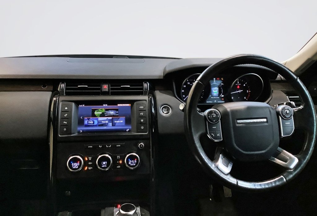 Used Land Rover Discovery 2017 for sale - 76973070: Photo 15