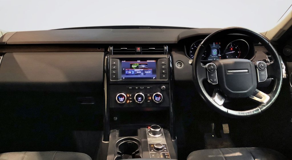 Used Land Rover Discovery 2017 for sale - 76973070: Photo 3