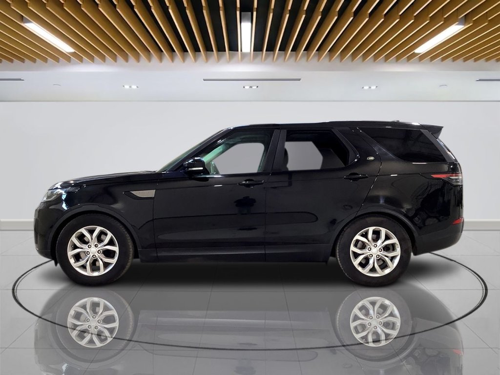 Used Land Rover Discovery 2017 for sale - 76973070: Photo 4