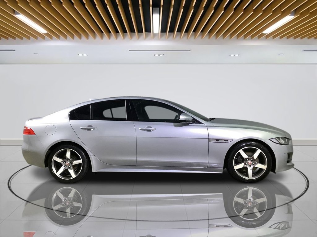 Used Jaguar XE 2017 for sale - 77250160: Photo 9