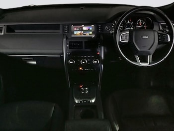 Used Land Rover Discovery Sport 2019 for sale - 76520764: Photo