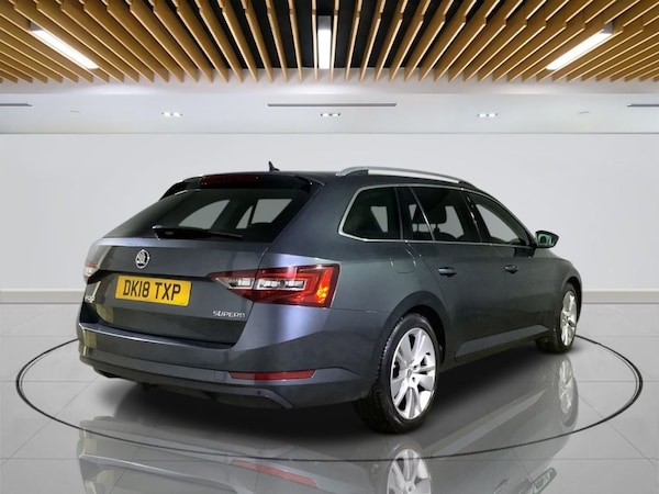 Used Skoda Superb 2018 for sale - 76190783: Photo 8