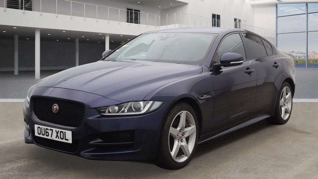 Used Jaguar XE 2017 for sale - 77835249: Photo 8