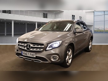Used Mercedes-Benz GLA 2017 for sale - 76210535: Photo 2