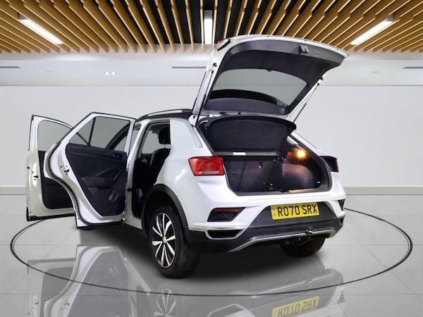 Used Volkswagen T-Roc 2020 for sale - 76327869: Photo 10